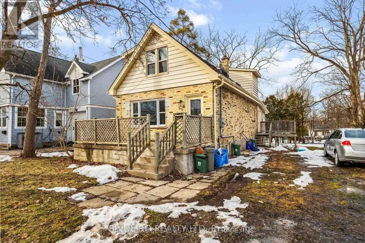 REAR UNIT - 66 CLIFTONVALE AVENUE, London South (South E), Ontario N6J1J8