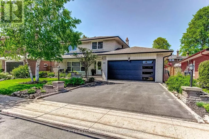 114 NEILSON DRIVE, Toronto (Markland Wood), Ontario M9C1W2