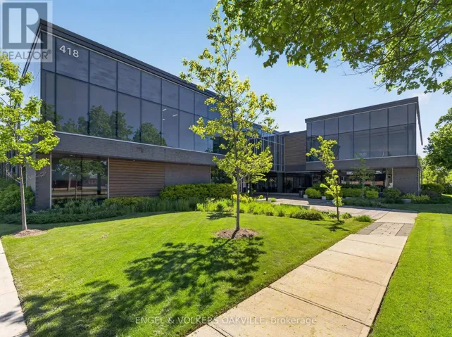 207 - 418 IROQUOIS SHORE ROAD, Oakville (QE Queen Elizabeth), Ontario L6H1M5