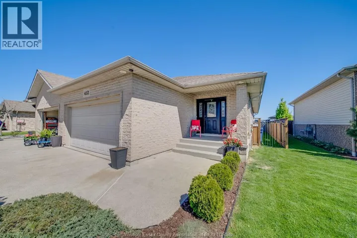 412 ROSEWOOD DRIVE, Lakeshore, Ontario N8L1B9