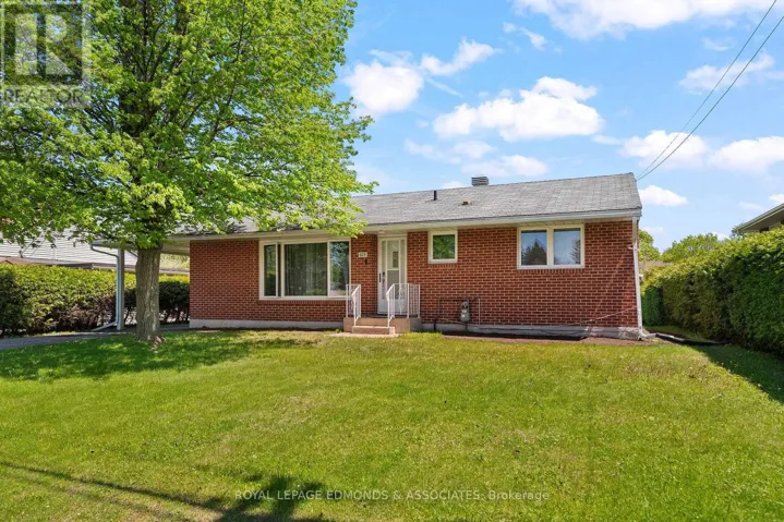 375 BROADVIEW DRIVE, Pembroke, Ontario K8A2A9