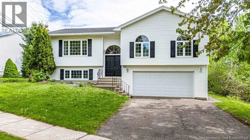 205 Kimble Drive, Fredericton, New Brunswick E3B6L3