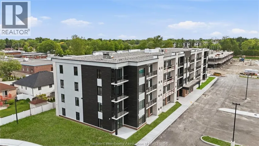595 LILYMAC Unit# 106, Windsor, Ontario N6E3N7