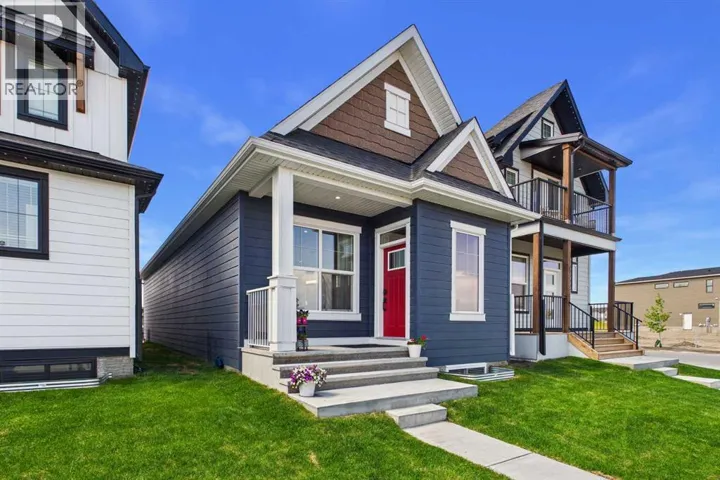 11 Royston Park NW, Calgary, Alberta T3L0M5