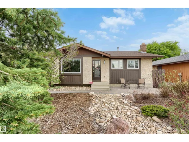 1736 36 ST NW, Edmonton, Alberta T6L2P5