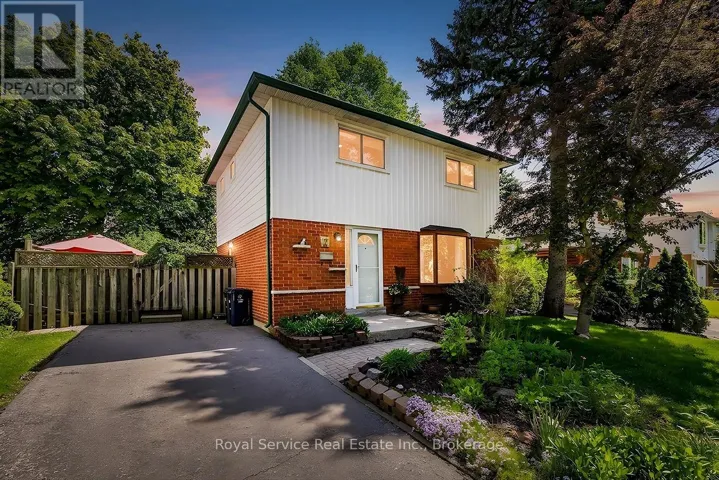 17 GORSEY SQUARE, Toronto (Malvern), Ontario M1B1A6