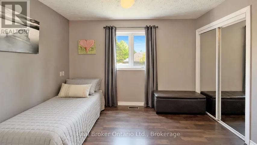 780