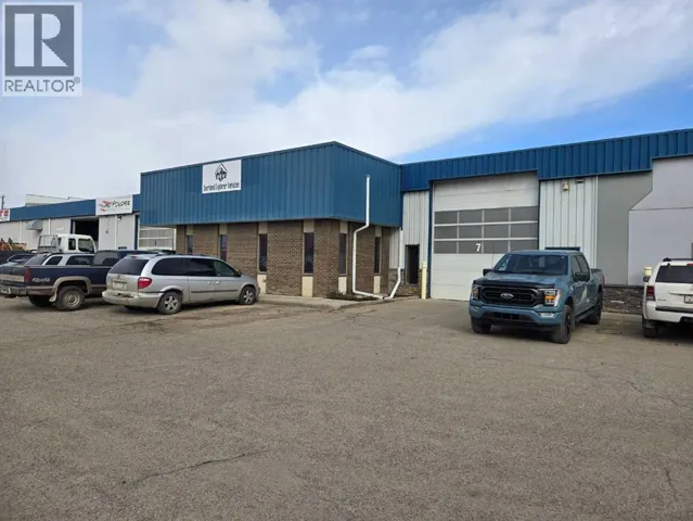 170, 8319 Chiles Industrial Avenue, Red Deer, Alberta T4P2V5