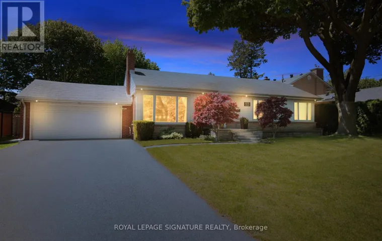 1570 PARK ROYALE BOULEVARD, Mississauga (Lakeview), Ontario L5E2Z4