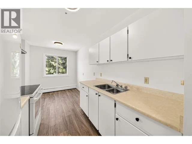 1299 Ponderosa Drive Unit# 301B, Sparwood, British Columbia V0B2G2