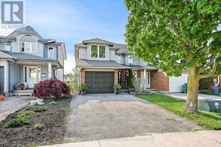 92 CHESTERTON LANE, Guelph (Grange Road), Ontario N1E7A6