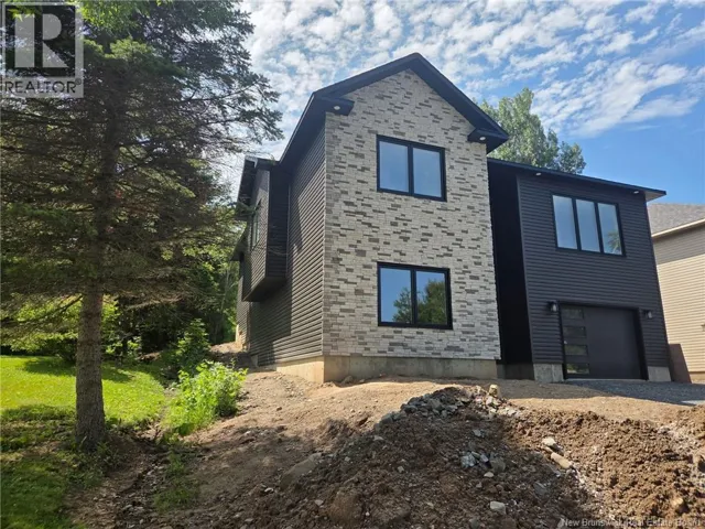 16 Mayflower Street, Fredericton, New Brunswick E3C1L5
