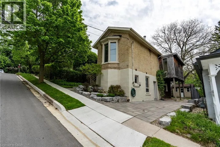 23 PEARL ST Street, Guelph, Ontario N1E2E4