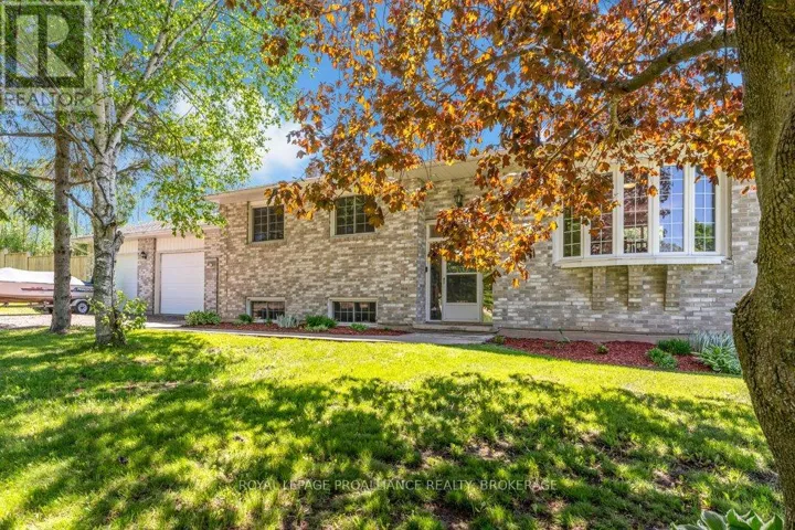 140 COUNTY ROAD 20, Loyalist (Lennox and Addington - South), Ontario K0H2H0