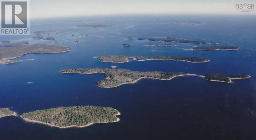 Hartlings Island, Ecum Secum, Nova Scotia B0J2G0