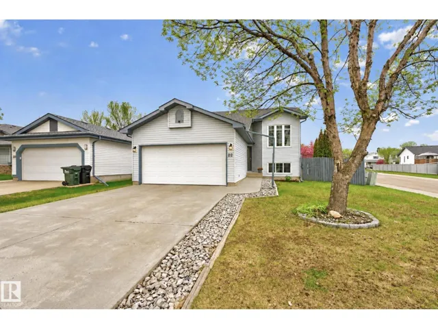 22 DORIAN WY, Sherwood Park, Alberta T8H1Y2