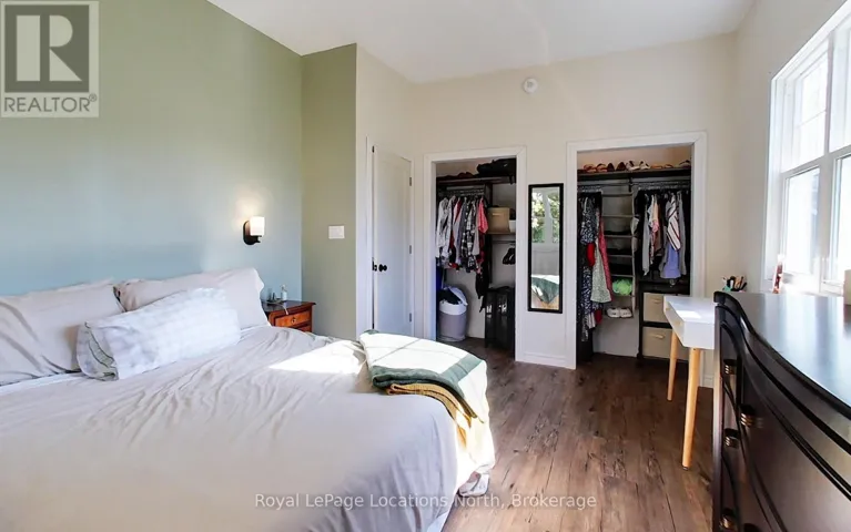 780