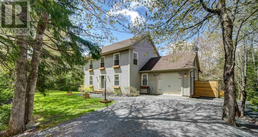 14 Lanterns Way, Upper Tantallon, Nova Scotia B3Z1L3