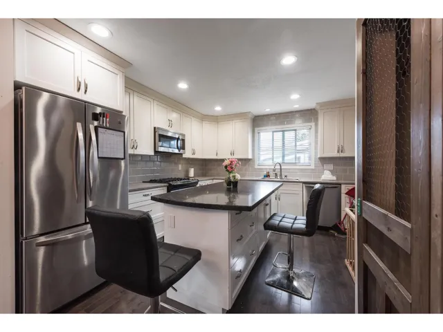 45765 THOMAS ROAD, Vedder Crossing, Chilliwack, British Columbia V2R3N3