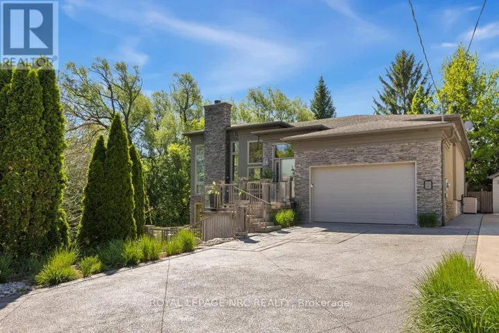 164A LAKESHORE ROAD, St. Catharines (Vine/Linwell), Ontario L2N2V1