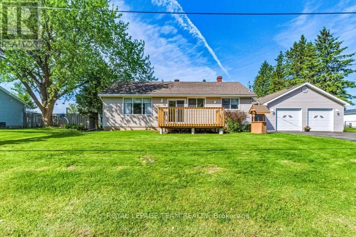 111 CAMPBELL DRIVE, McNab/Braeside, Ontario K7S3G9