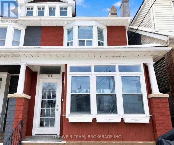 911 WOODBINE AVENUE, Toronto (East End-Danforth), Ontario M4C4B6