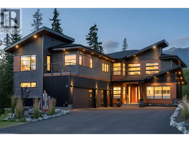 4 SUNSET Lane, Fernie, British Columbia V0B1M1