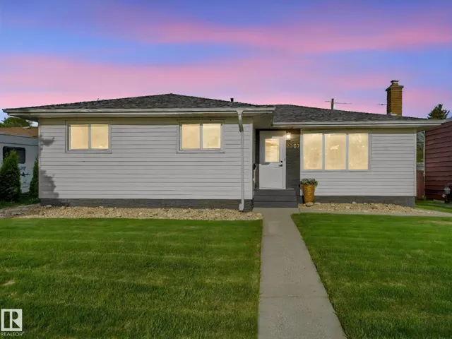 9207 169 ST NW NW, Edmonton, Alberta T5R2X3