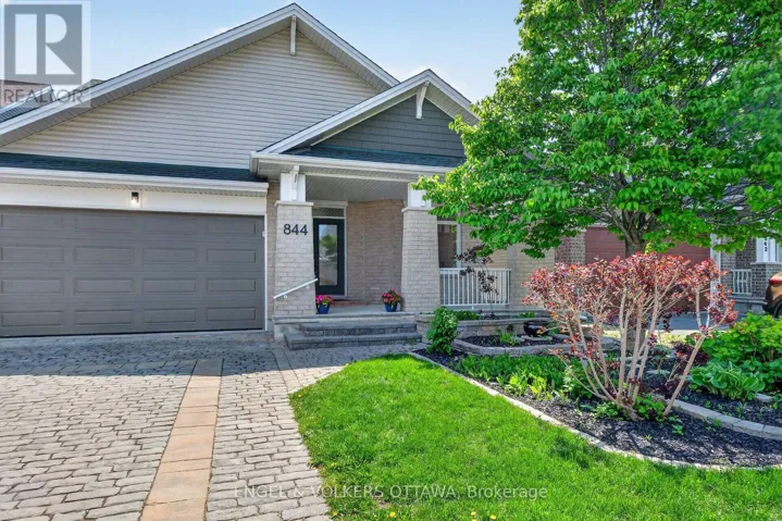 844 SWALLOWTAIL CRESCENT N, Ottawa, Ontario K4A4M5