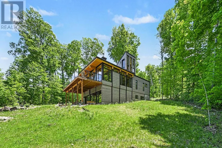 205 SHADY MAPLE ROAD, McNab/Braeside, Ontario K0J1G0