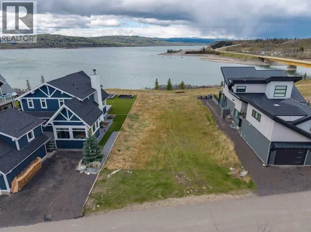 403 Cottageclub Grove, Rural Rocky View County, Alberta T4C1B1