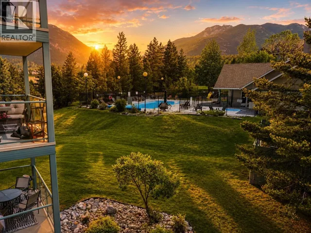 4765 Forsters Landing Road Unit# 201, Radium Hot Springs, British Columbia V0A1M0