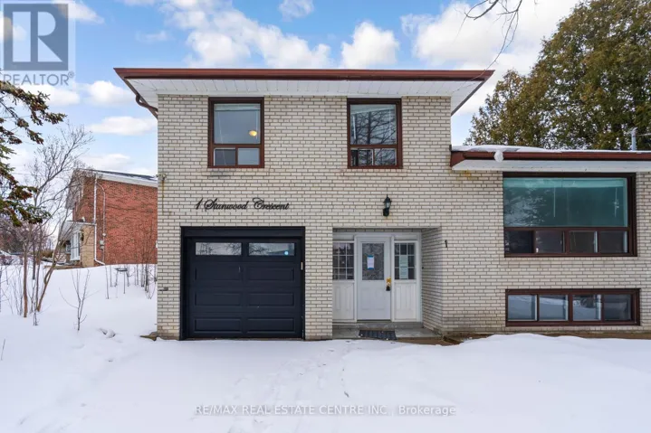 1 STANWOOD CRESCENT, Toronto (Humbermede), Ontario M9M1Z8