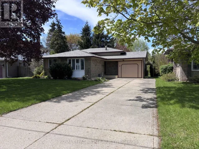 3 GOVERNOR SIMCOE DRIVE, St. Catharines (Vine/Linwell), Ontario L2N3J1