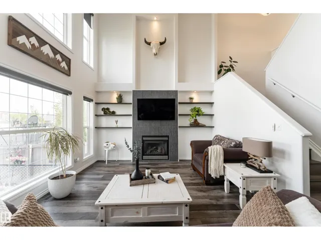 1212 APPLETON CL, Sherwood Park, Alberta T8H0G5