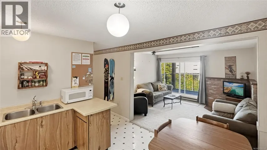 106 695 Castle Crag Cres, Courtenay, British Columbia V9J1L0