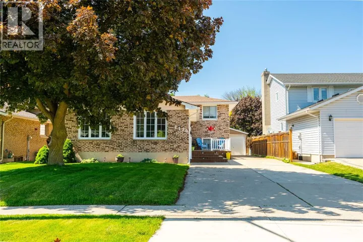 1170 CATHCART BOULEVARD, Sarnia, Ontario N7S2H5
