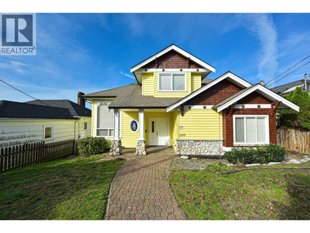 1275 20TH STREET, West Vancouver, British Columbia V7V3Z4