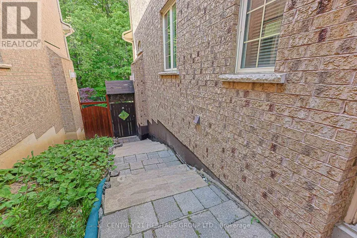 385 MARIA ANTONIA ROAD, Vaughan (Vellore Village), Ontario L4H2X9