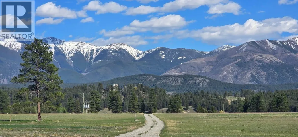 5553 93/95 Highway, Ta Ta Creek, British Columbia V0B2E0