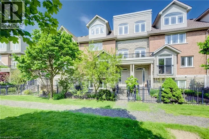 35 GROSVENOR Lane, Cambridge, Ontario N1R8N2