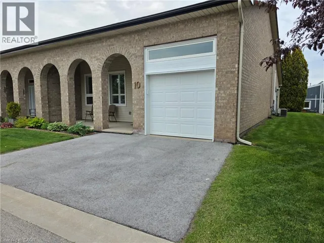 10 ARCHDEACON CLARK Trail, Hamilton, Ontario L9B2M2
