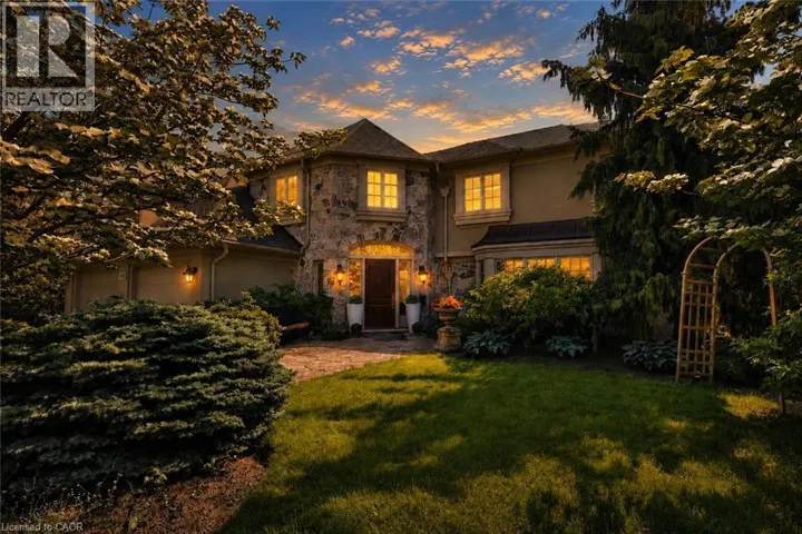 342 POMONA Avenue, Burlington, Ontario L7N1T5