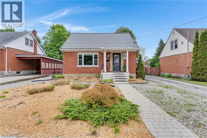 187 NEILSON Avenue, Waterloo, Ontario N2J2L9