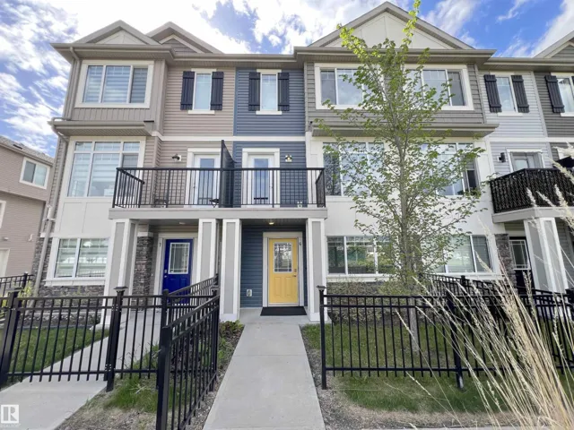 #6 11373 12 AV NW, Edmonton, Alberta T6J5V2