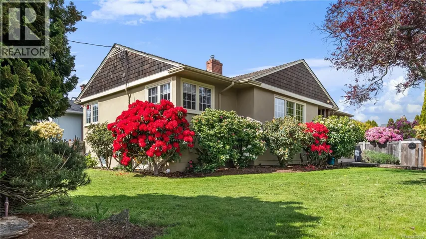 2678 Dunlevy St, Oak Bay, British Columbia V8R5Z2