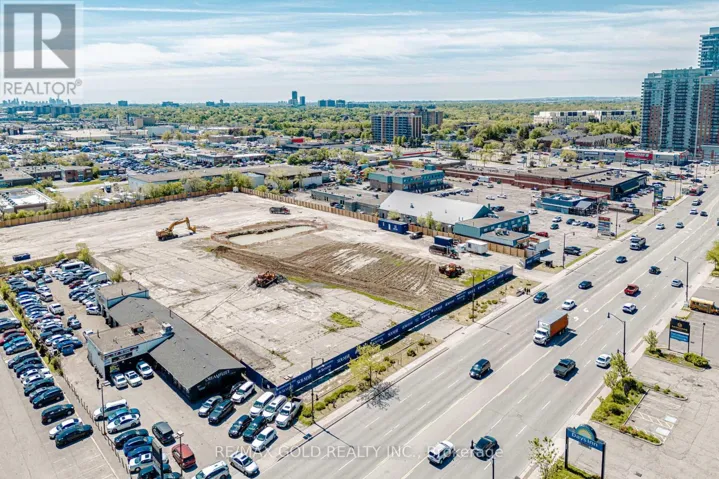 G1 - 243 QUEEN STREET E, Brampton (Queen Street Corridor), Ontario L6W2B5