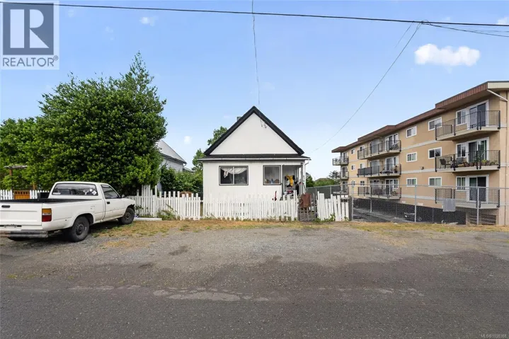 674 Farquhar St, Nanaimo, British Columbia V9R2E5