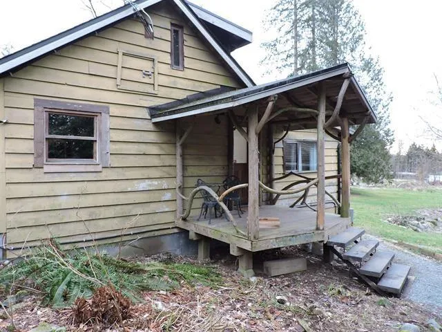 10053 WOLFE STREET, Mission, British Columbia V4S1G7