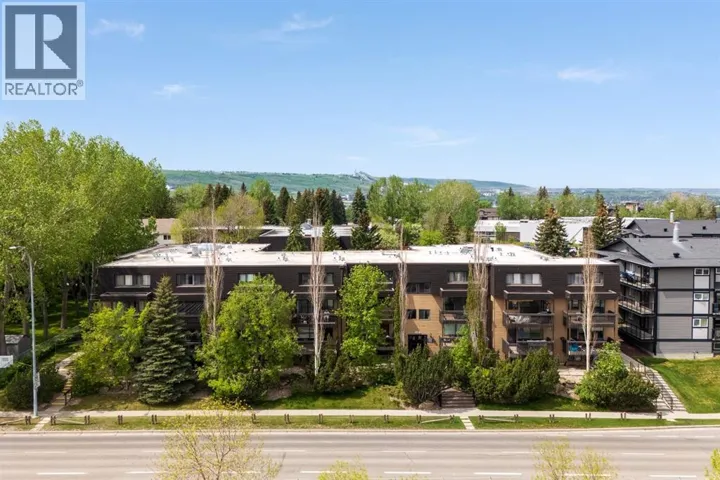 20, 3519 49 Street NW, Calgary, Alberta T3A2C7